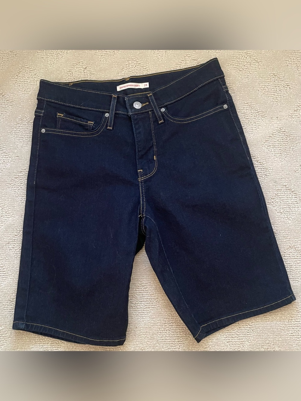 “Levi’s Shaping Bermuda” Denim Shorts
Size 28